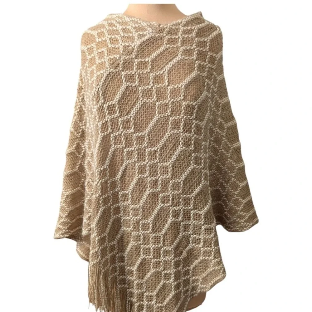Sweater Poncho Tan White Geometric Fringe Knit Wrap OS Lagenlook Boho Chic Fall